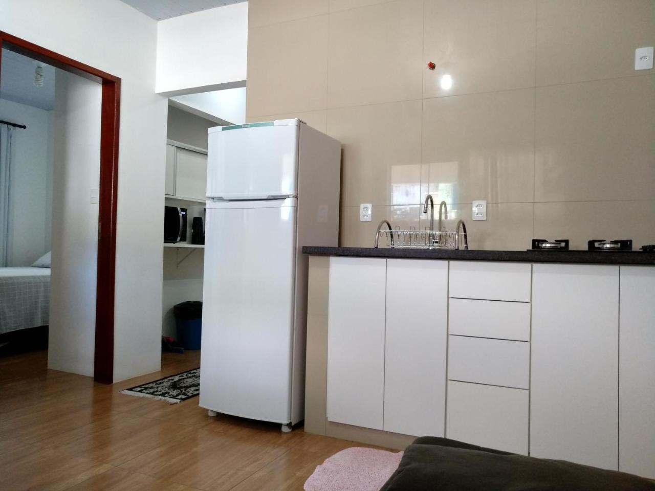 Quitinete Balneario Apartment บัลเนอาริโอ กังโบริว ภายนอก รูปภาพ